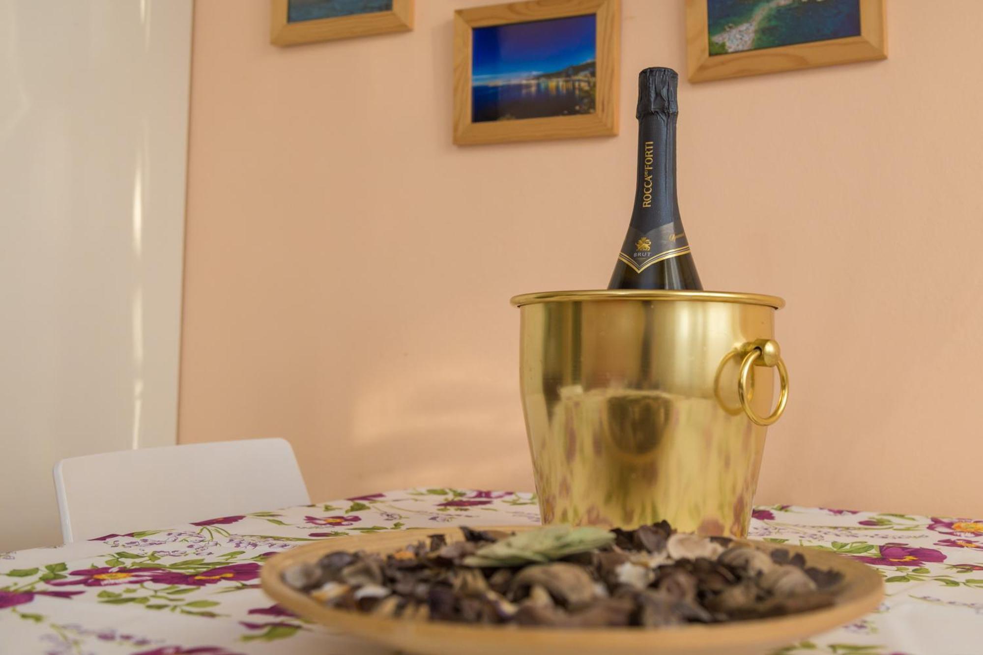 Il Signo Cocco Mare Apartment タオルミーナ エクステリア 写真
